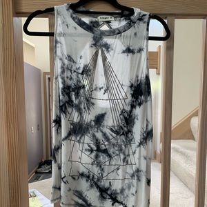 Open back splash tank